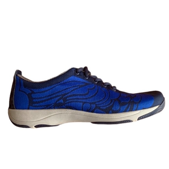 Dansko Shoes - Dansko Women’s Hanna Sneakers - Size 8.5/9 EU 39